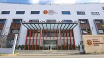 Trường học thu 100% học phí bị phản ứng