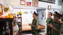 Công an tỉnh Đắk Nông thăm gia đình liệt sĩ CAND