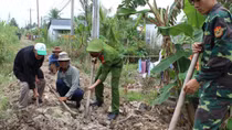 Tuổi trẻ Công an Sóc Trăng với “Tết Quân - Dân 2018”