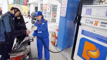 Xăng A95 âm thầm tăng giá “thần tốc”: Do điều hành theo nguyên tắc thị trường?