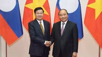 Thủ tướng Nguyễn Xuân Phúc tiếp Thủ tướng Lào