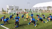 Cầu thủ Việt và câu chuyện “muốn thành cá kình phải ra biển lớn”