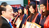 Nhiều chính sách hút người giỏi của Điện lực miền Bắc