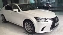 Tìm chủ sở hữu ôtô Lexus trắng