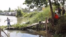 Bàng hoàng phát hiện thi thể phụ nữ nổi trên sông