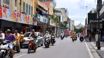Truy bắt kẻ chém người trên phố Tràng Tiền