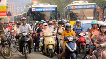 Hạn chế xe máy trong khi đô thị vẫn bị “nén” sẽ không hiệu quả