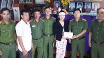 Gia đình nạn nhân Thủy điện Rào Trăng 3 nhận lại 100 triệu bị lừa