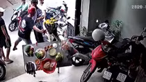 Biến tướng từ việc cúng cô hồn bằng… tiền thật