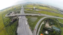 Kiểm tra, xử lý nghiêm hành vi đi ngược chiều trên cao tốc Nội Bài - Bắc Ninh