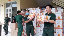 72.000 sản phẩm Trà Thanh Nhiệt Dr Thanh tiếp tục tiếp sức đồng bào, chiến sĩ 