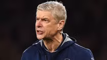 Thế giới thay đổi, nhưng Wenger... đứng im (?)