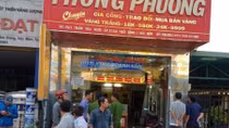 Kẻ cướp tiệm vàng Thông Phương giữ lại hai vòng vàng để… tặng vợ