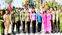 Phụ nữ Công an vùng “gạo trắng, nước trong”