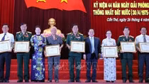 Chủ tịch Quốc hội dự Lễ kỷ niệm 44 năm Ngày Giải phóng Cần Thơ