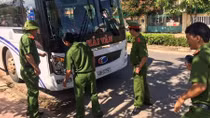 Bắt tài xế xe khách giường nằm cán chết người, bỏ xác lề đường
