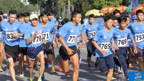 10 nghìn người chạy việt dã “Chào năm mới” 