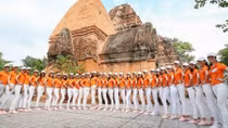Đêm bán kết cuộc thi Hoa hậu hoàn vũ Việt Nam diễn ra tại Nha Trang