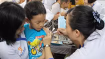 Nhận thức sai lầm về tiêm vaccine: Hậu quả khôn lường với trẻ em