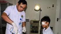 Đốt kíp mìn để chơi, một học sinh bị trọng thương