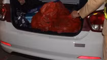 1,4 kg ma túy đá trong chiếc túi màu tím