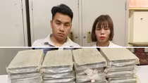 Đôi nam nữ vận chuyển 32 bánh heroin lấy 50 triệu đồng tiền công