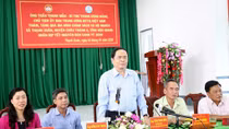Chủ tịch Ủy ban Trung ương Mặt trận Tổ quốc Việt Nam tặng quà Tết tại Hậu Giang