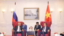 Bộ trưởng Tô Lâm tiếp Bộ trưởng Bộ Nội vụ Liên bang Nga
