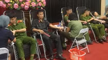 200 đoàn viên Công an tỉnh Vĩnh Phúc tham gia hiến máu