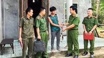 Vì bản làng bình yên không tiếng súng