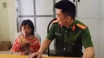Công an huyện Bắc Yên giúp đỡ bé gái bị lạc trong rừng