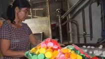 Làng nghề làm bánh “tiến vua” đỏ lửa ngày giáp Tết