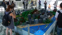Sa bàn mô hình thành phố Thế vận hội từ miếng ghép Lego