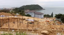 Tháo dỡ 40 móng biệt thự xây dựng trái phép trên bán đảo Sơn Trà
