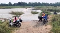 Cần có phương tiện đi lại đảm bảo an toàn cho người dân đảo Hòn Ngọc