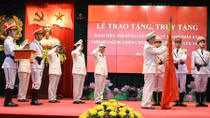 Trao tặng, truy tặng danh hiệu Anh hùng LLVT nhân dân cho 6 tập thể, 9 cá nhân