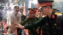 Dâng hương các anh hùng liệt sĩ hy sinh trong Tổng tiến công và nổi dậy xuân Mậu Thân