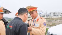 Xử phạt 30.000 trường hợp vi phạm giao thông trong tháng cao điểm
