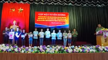 Công an tỉnh Hưng Yên tuyên dương các cháu học sinh giỏi 