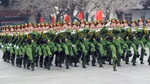 Làm thất bại mưu đồ đòi phi chính trị hóa lực lượng vũ trang