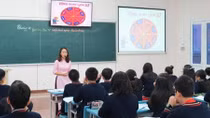 Phạt tiền đối với giáo viên ép buộc học sinh học thêm: Liệu có khả thi?