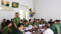 Bắt kẻ giết người trốn sang Trung Quốc
