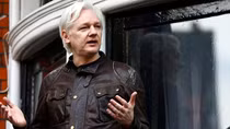 Nhà sáng lập WikiLeaks bị bắt: Dấu chấm hết cho hành trình lẩn trốn 7 năm