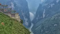 Đề nghị cải tạo công trình trái phép trên Mã Pì Lèng thành điểm dừng chân ngắm cảnh
