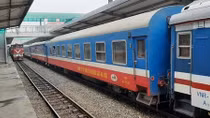 Ngành Đường sắt xin giữ toa xe hết niên hạn chạy tàu an sinh Yên Viên - Hạ Long