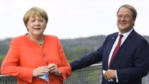 Nước Đức phân vân tìm người kế nhiệm bà Merkel