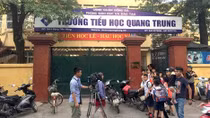 Lập Hội đồng kỷ luật cô giáo cho học sinh tát bạn