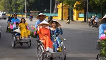 Hà Nội từng bước thúc đẩy mức chi tiêu của du khách