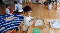 Hiệu quả đào tạo tính tự lập cho con từ tuổi mầm non