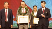 Chủ tịch FLC nhận danh hiệu “Vì sự phát triển Thanh Hoá”